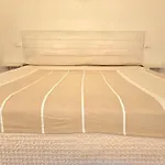 Le Ancore Sulla Darsena